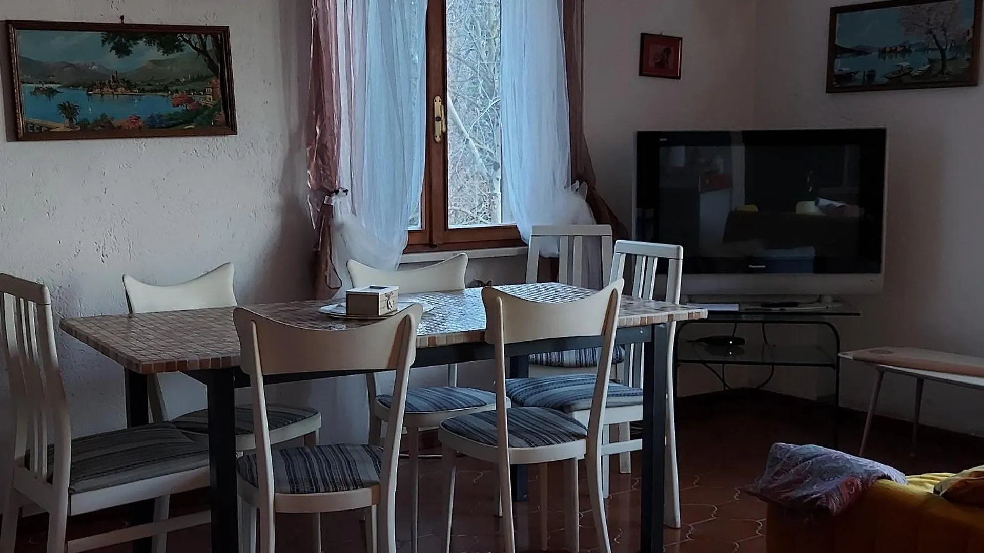 Apartment Oasi Di Pace E Natura Gardone Riviera Italy
