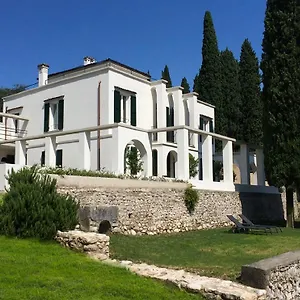 Apartment Washington Al Vittoriale, Gardone Riviera