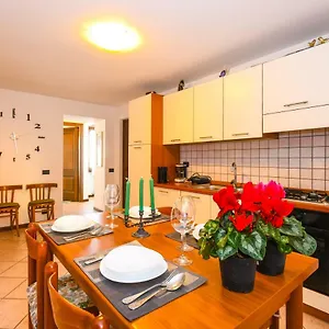 Apartment Lago Blu, Gardone Riviera